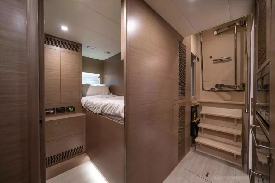 VALIANT 81ft Horizon Yacht For Sale