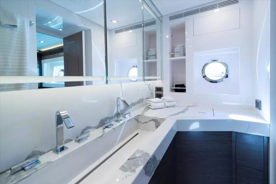 VALIANT 81ft Horizon Yacht For Sale