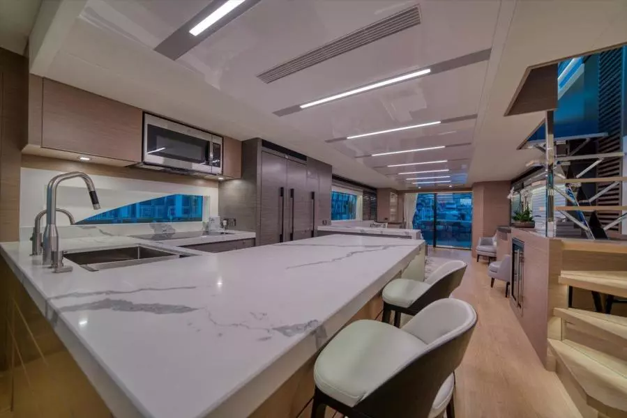 VALIANT 81ft Horizon Yacht For Sale