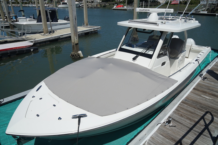 Pursuit 32 - Claytime II - bow