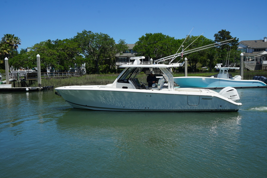 Pursuit 32 - Claytime II - port profile