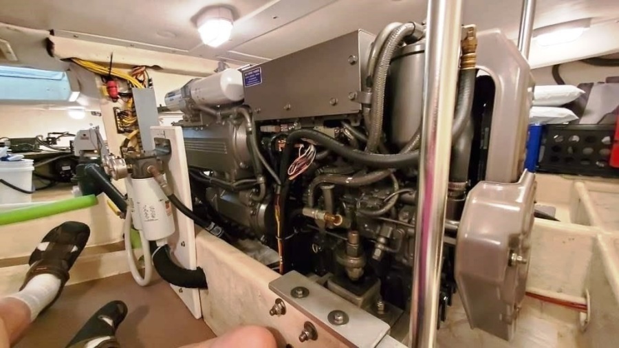 2009 Mainship 34