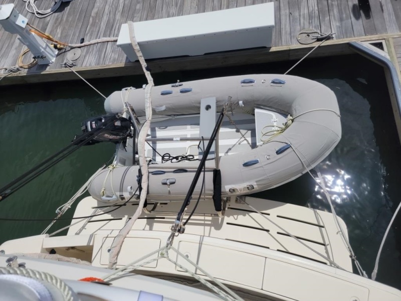 2009 Mainship 34