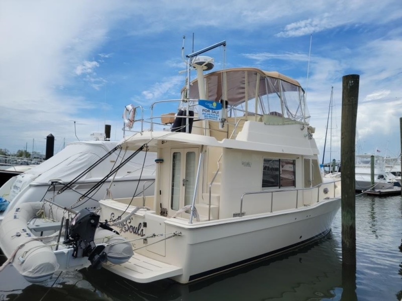 2009 Mainship 34