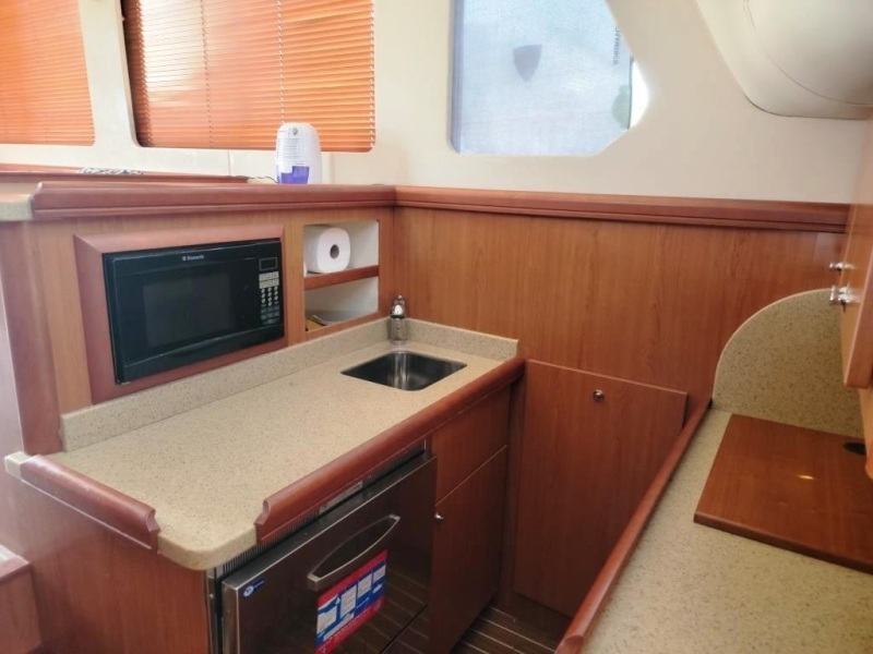 2009 Mainship 34