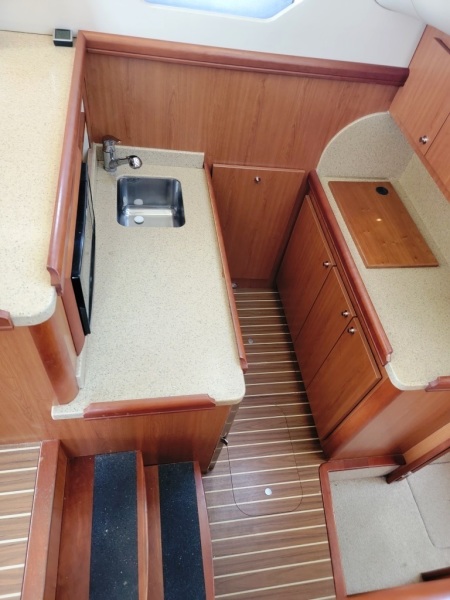 2009 Mainship 34