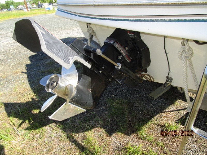 25' Maxum outdrive2