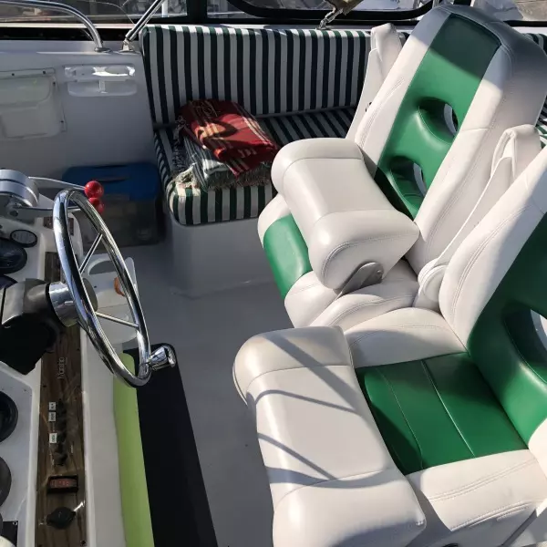 2000 Mainship 430