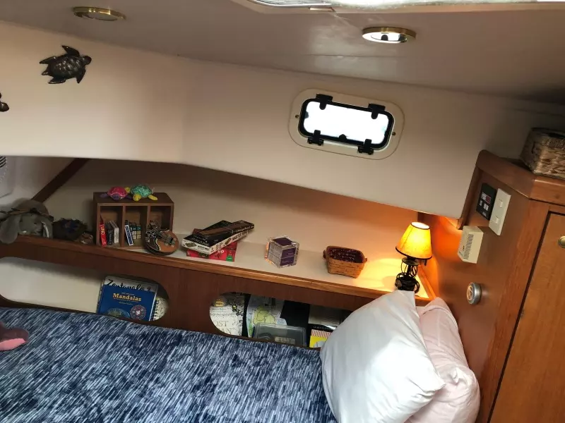 2000 Mainship 430