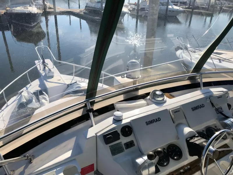 2000 Mainship 430