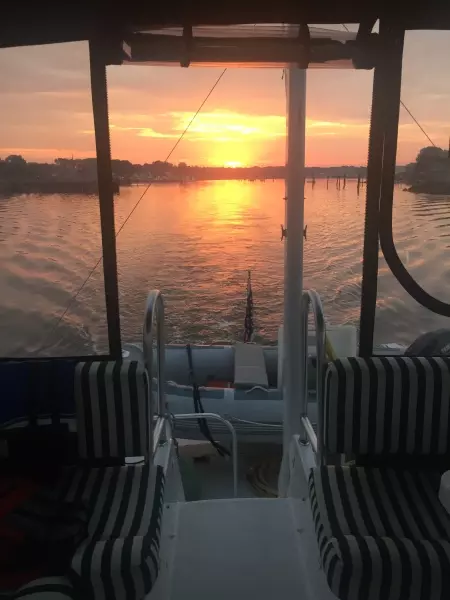2000 Mainship 430
