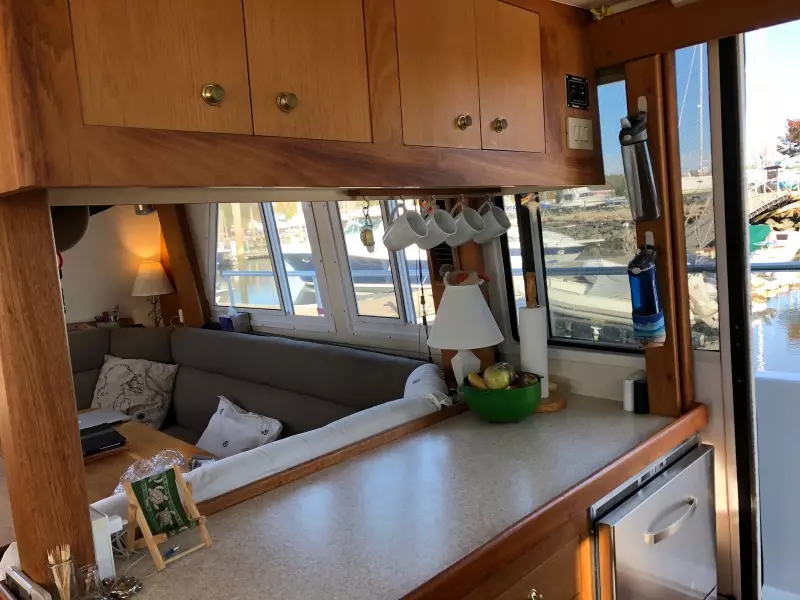 2000 Mainship 430