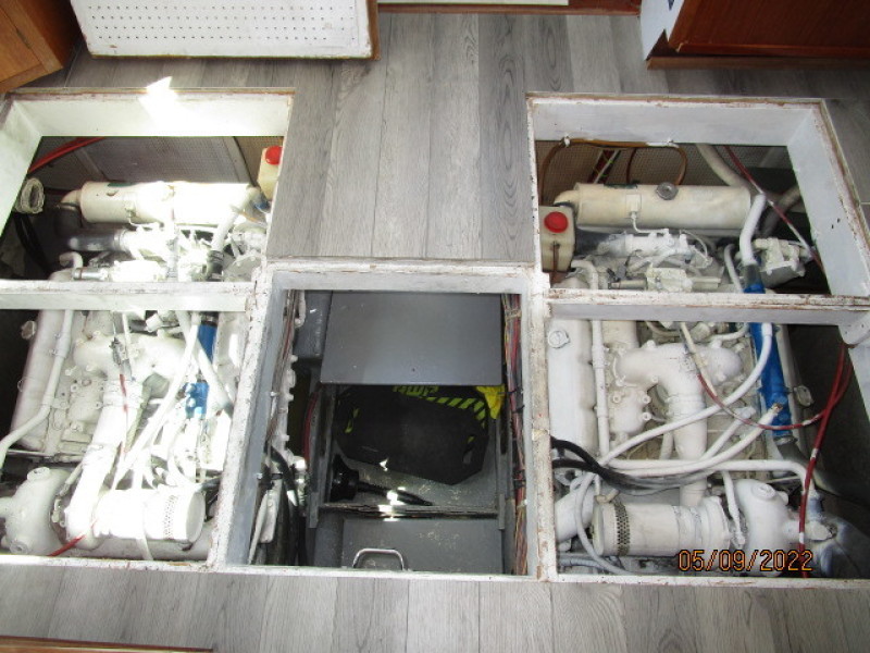 38' Wilbur engine room