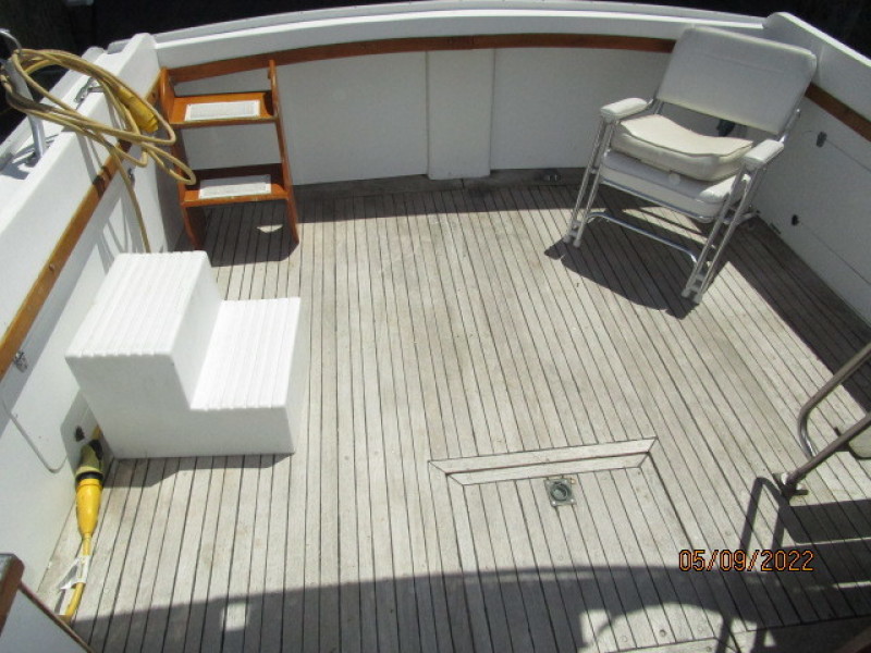 38' Wilbur cockpit aft
