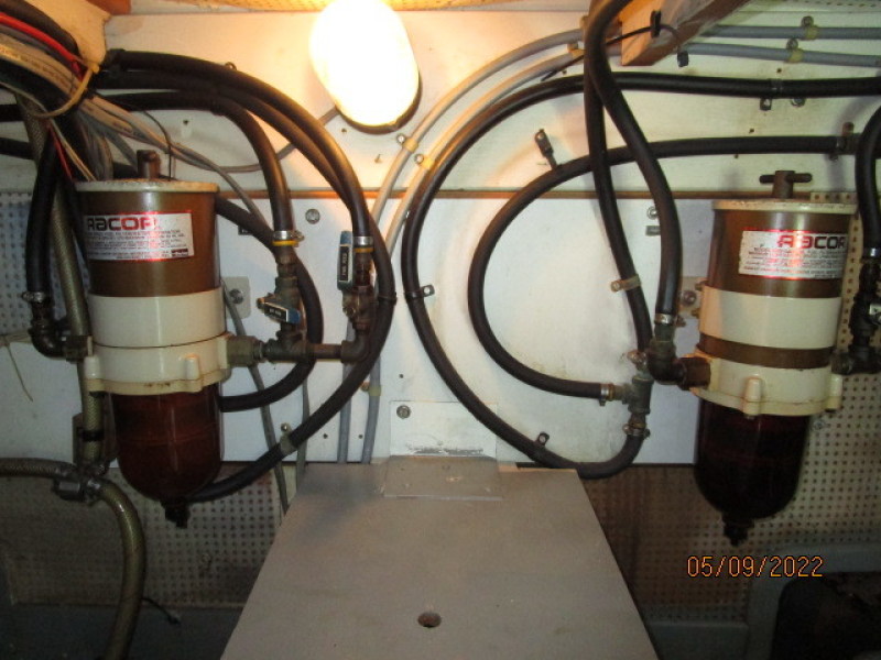 38' Wilbur Racor fuel filters