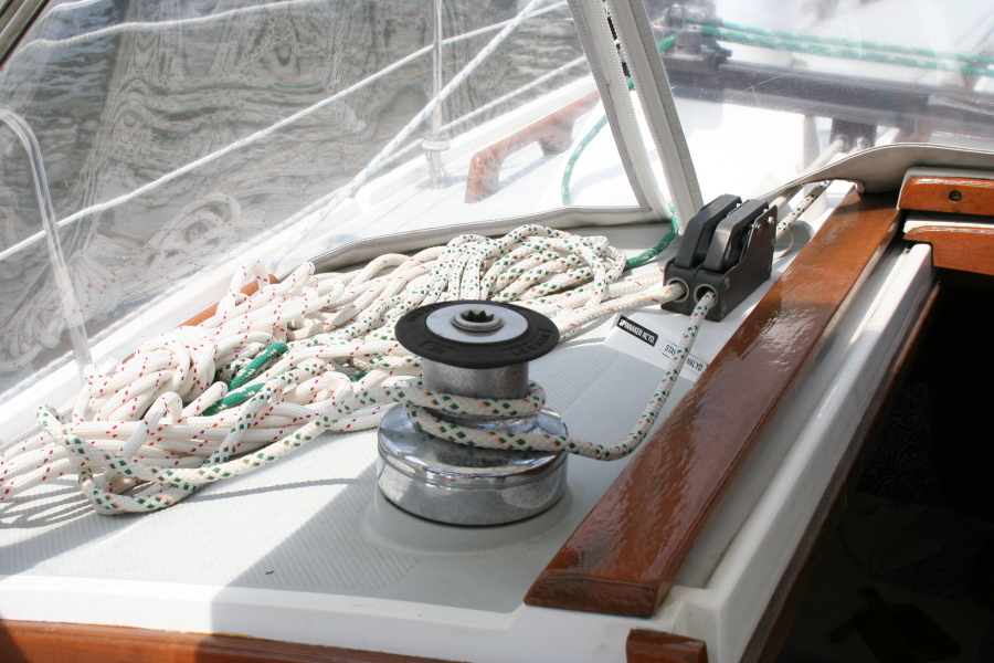 Running rigging led into Cockpit