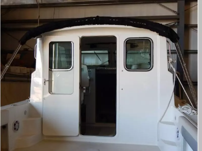 2021 Parker 2820 XLD Sport Cabin