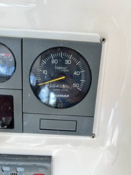 33 Aisling Gheal 2001 Endeavour 36 TrawlerCat Starboard Engine Hours