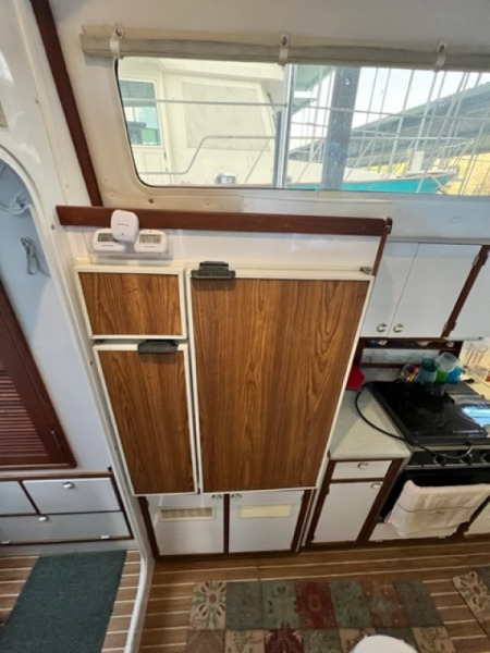 40 Aisling Gheal 2001 Endeavour 36 TrawlerCat Fridge
