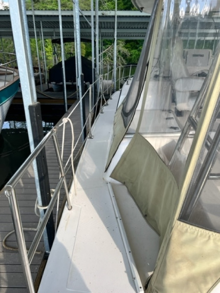 9 Aisling Gheal 2001 Endeavour 36 TrawlerCat Port Side Deck