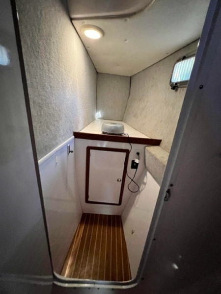51 Aisling Gheal 2001 Endeavour 36 TrawlerCat Generator Access Storage Workroom