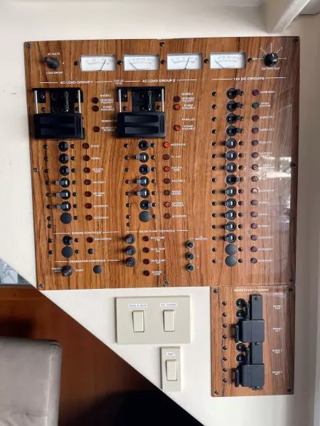 Breaker Panel (Close)