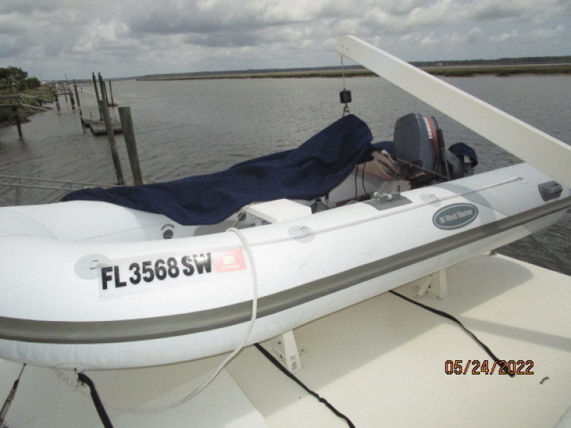 43' Hatteras tender1