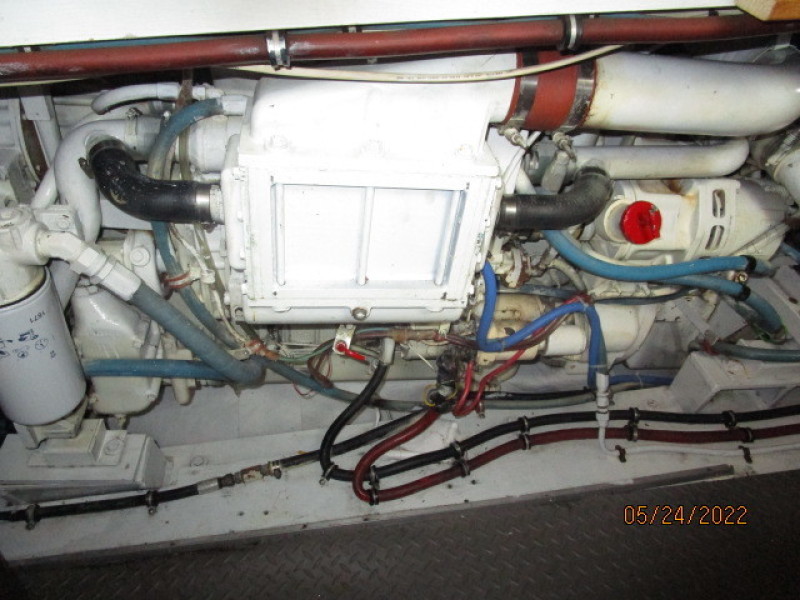 43' Hatteras starboard main engine