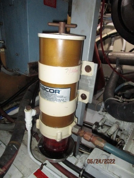 43' Hatteras port Racor fuel filter