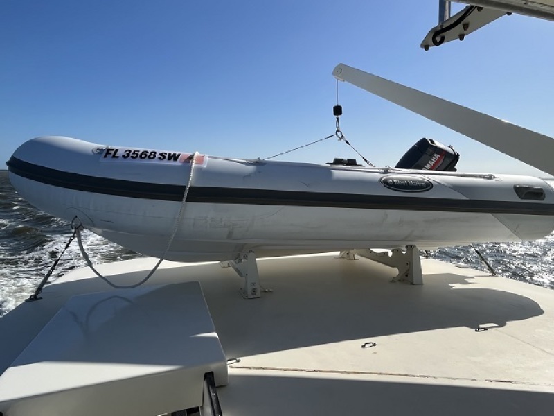 43' Hatteras tender2