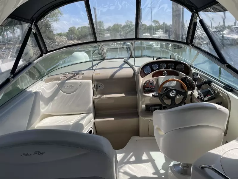 28ft Sea Ray Yacht For Sale