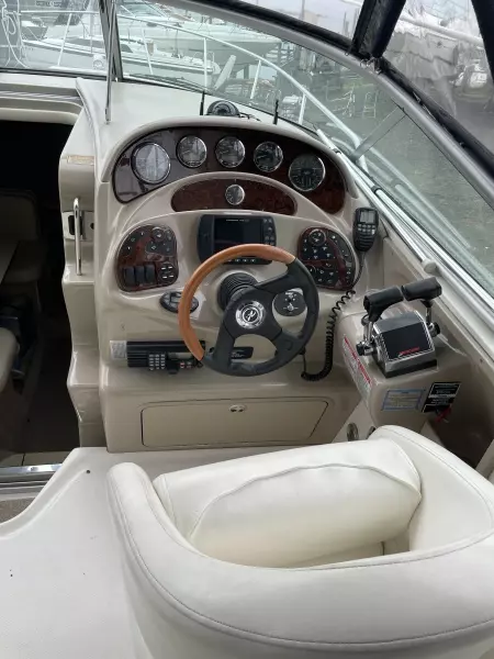 28ft Sea Ray Yacht For Sale