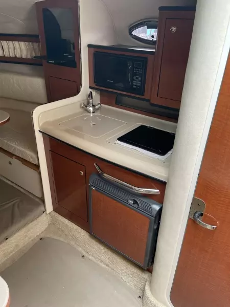 28ft Sea Ray Yacht For Sale