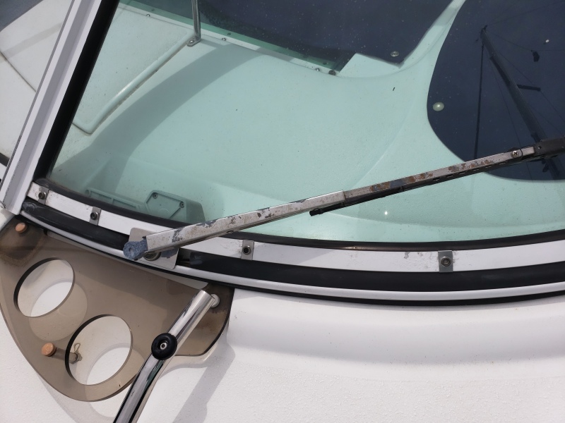 33 Windshield Wiper