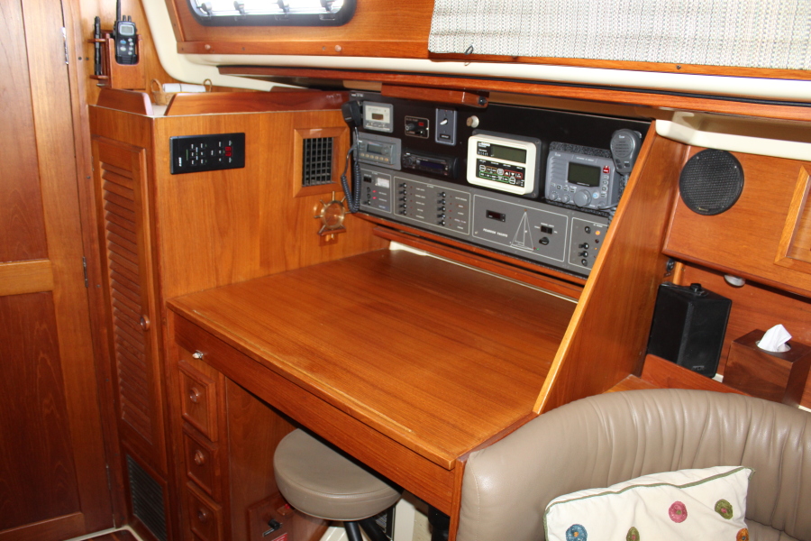 1987 Pearson 36-2