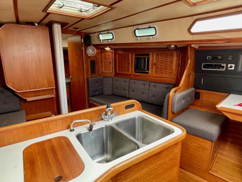 1988 Sabre 38 MK II