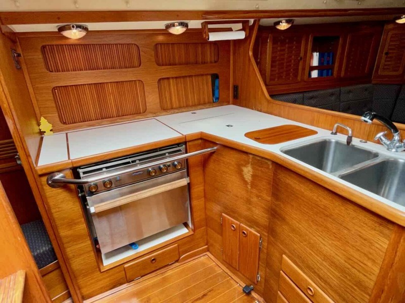 1988 Sabre 38 MK II
