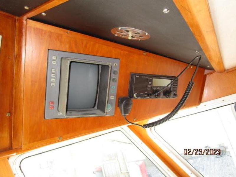 Bray Passagemaker pilothouse electronics2