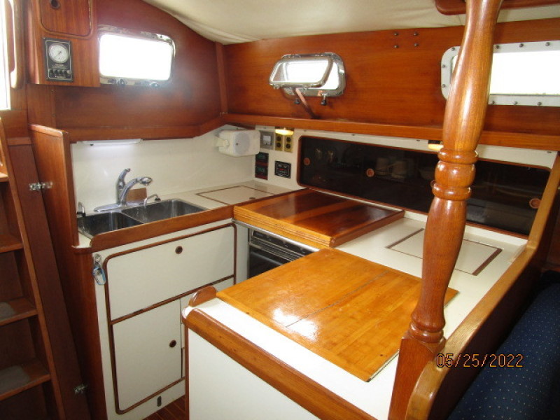 45' Whitby galley