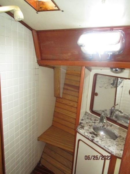 45' Whitby shower