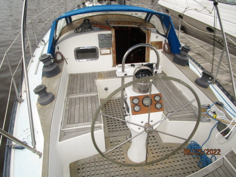 45' Whitby cockpit forward