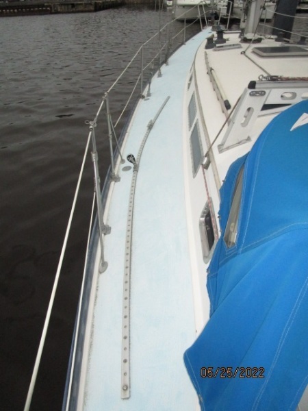 45' Whitby port side deck