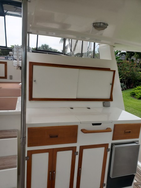 Sundeck Counter