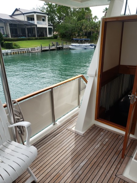 Sundeck forward Port 