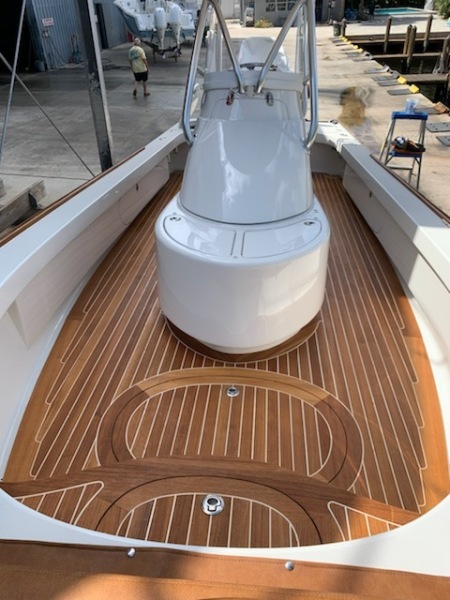 St. James 24 - Bow