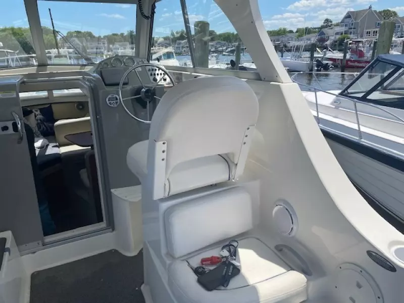 2011 Bayliner 266 Discovery