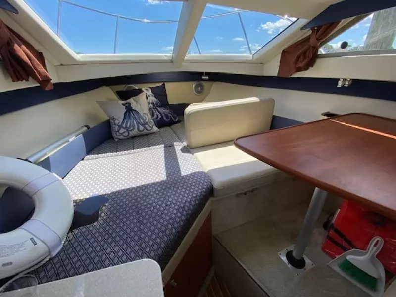 2011 Bayliner 266 Discovery