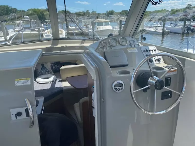 2011 Bayliner 266 Discovery