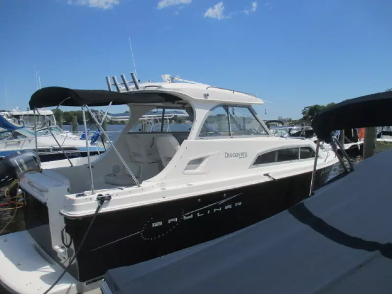 2011 Bayliner 266 Discovery