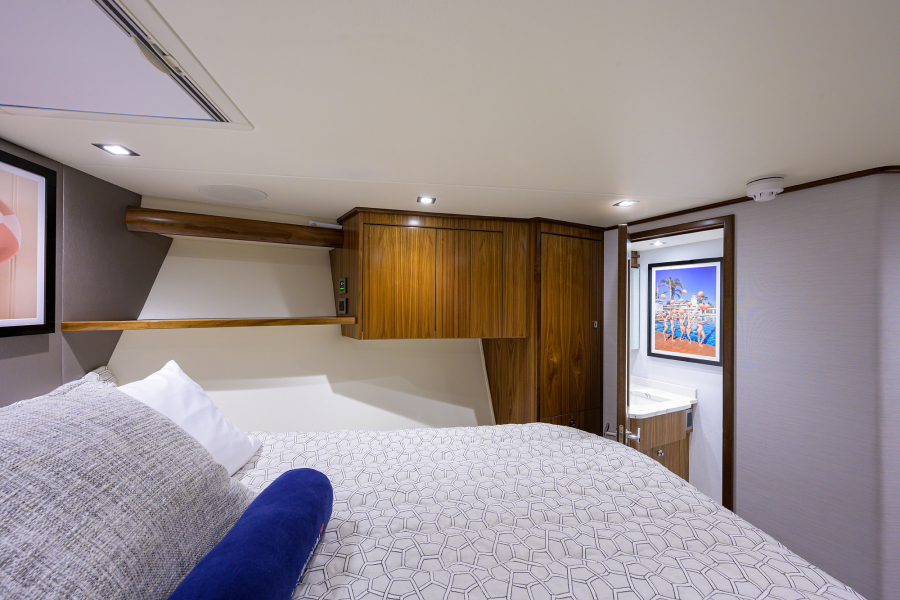 Viking 68 Uptight-VIP Stateroom